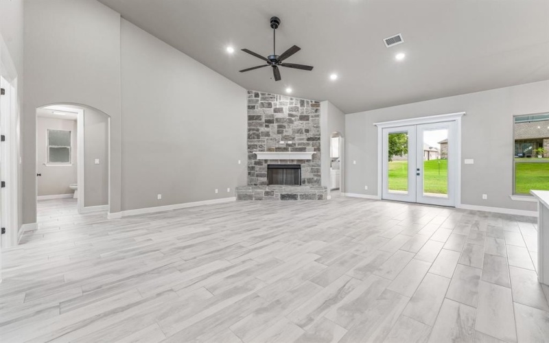 3713 Tremont Lane, Granbury, TX 76049, 4 Bedrooms Bedrooms, ,3 BathroomsBathrooms,Residential,For Sale,3713 Tremont Lane,0,21034833
