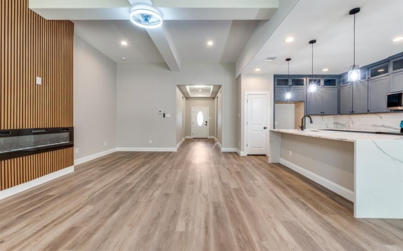 2818 Southland, Dallas, TX 75215, 4 Bedrooms Bedrooms, ,3 BathroomsBathrooms,Residential,For Sale,2818 Southland,0,21034926