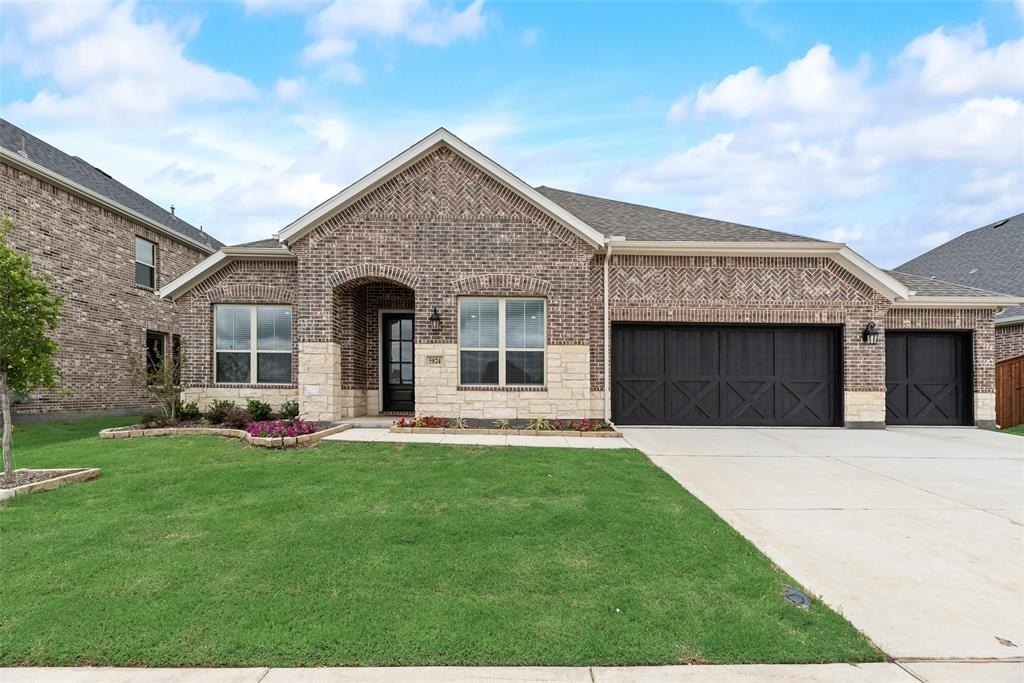 5824 Halton Drive, Celina, TX 76227, 4 Bedrooms Bedrooms, ,3 BathroomsBathrooms,Residential,For Sale,5824 Halton Drive,0,21034948