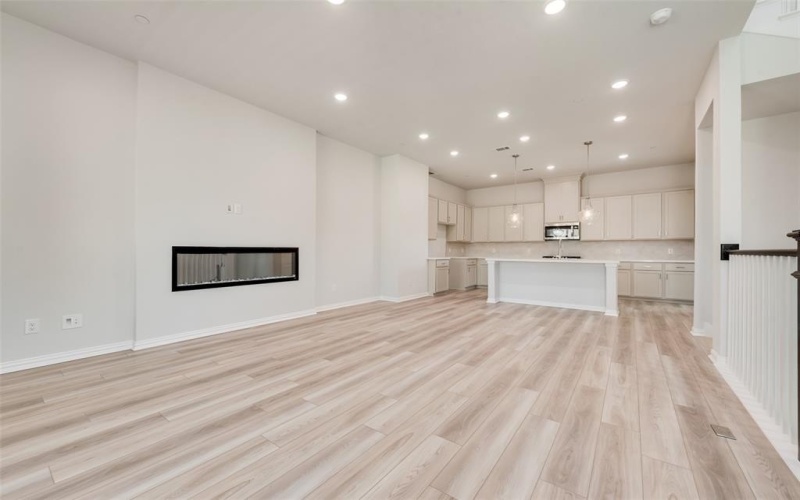 8055 Challenger Lane, Frisco, TX 75034, 3 Bedrooms Bedrooms, ,3 BathroomsBathrooms,Residential,For Sale,8055 Challenger Lane,0,21034956