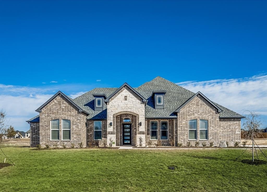 4021 Lagos Drive, Midlothian, TX 76065, 4 Habitaciones Habitaciones , ,2 BañosBaños,Residential,En Venta,4021 Lagos Drive,0,21035803