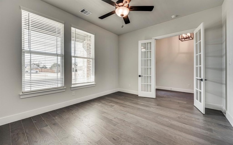 4021 Lagos Drive, Midlothian, TX 76065, 4 Habitaciones Habitaciones , ,2 BañosBaños,Residential,En Venta,4021 Lagos Drive,0,21035803