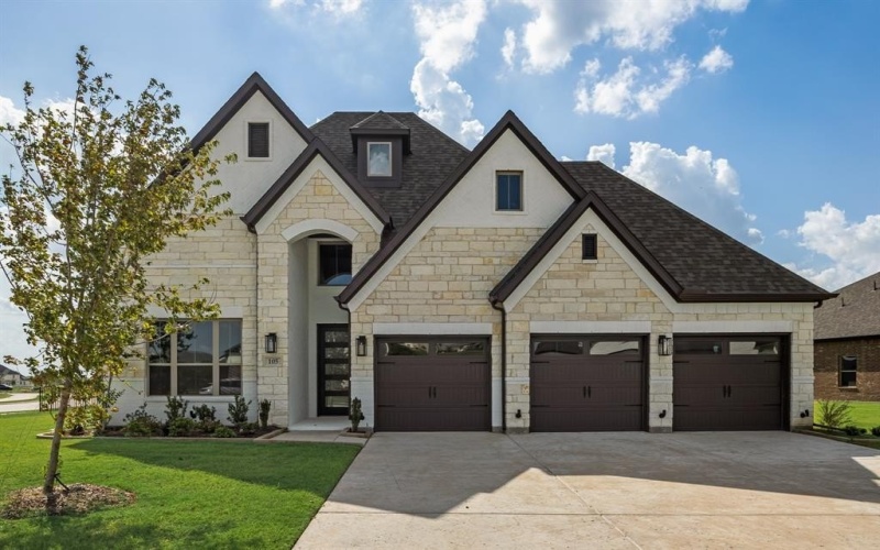 105 Deep Water Court, Heath, TX 75032, 3 Habitaciones Habitaciones , ,2 BañosBaños,Residential,En Venta,105 Deep Water Court,0,21035806