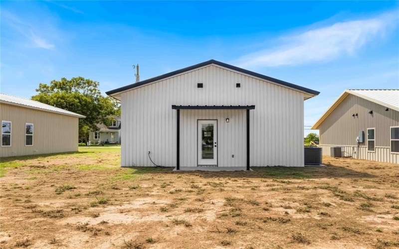 1107 E Navarro Avenue, Mart, TX 76664, 3 Habitaciones Habitaciones , ,2 BañosBaños,Residential,En Venta,1107 E Navarro Avenue,0,21035910