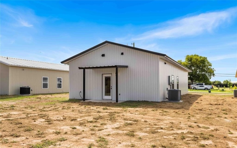 1107 E Navarro Avenue, Mart, TX 76664, 3 Habitaciones Habitaciones , ,2 BañosBaños,Residential,En Venta,1107 E Navarro Avenue,0,21035910