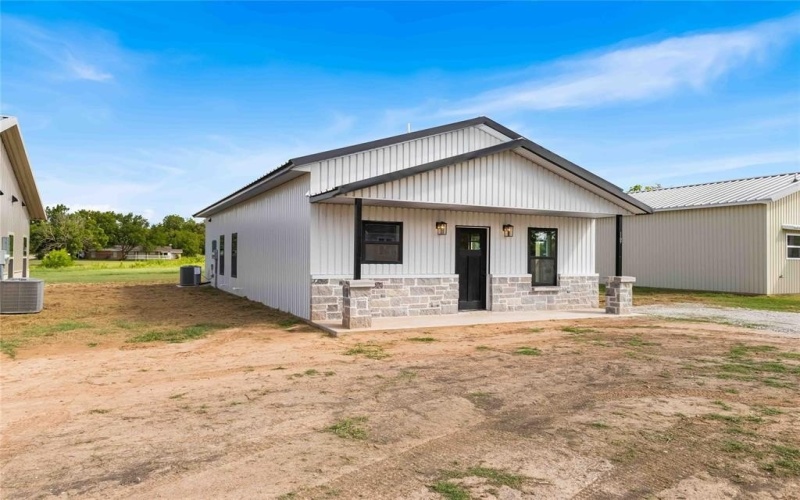 1107 E Navarro Avenue, Mart, TX 76664, 3 Habitaciones Habitaciones , ,2 BañosBaños,Residential,En Venta,1107 E Navarro Avenue,0,21035910