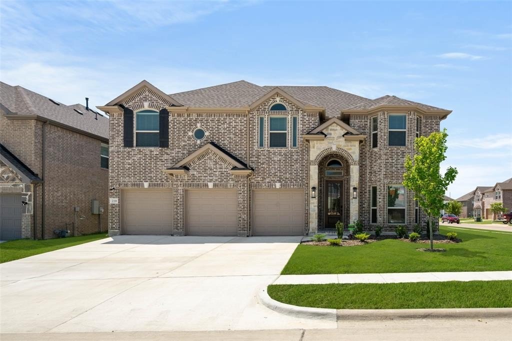 210 Tradd Street, Glenn Heights, TX 75154, 5 Habitaciones Habitaciones , ,5 BañosBaños,Residential,En Venta,210 Tradd Street,0,21035926
