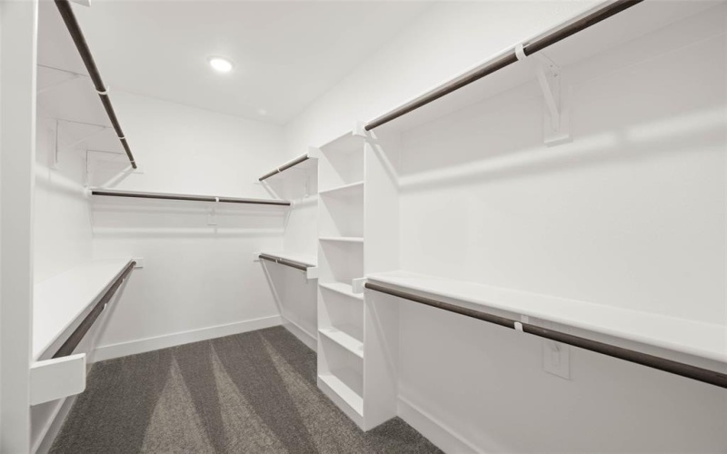 210 Tradd Street, Glenn Heights, TX 75154, 5 Habitaciones Habitaciones , ,5 BañosBaños,Residential,En Venta,210 Tradd Street,0,21035926