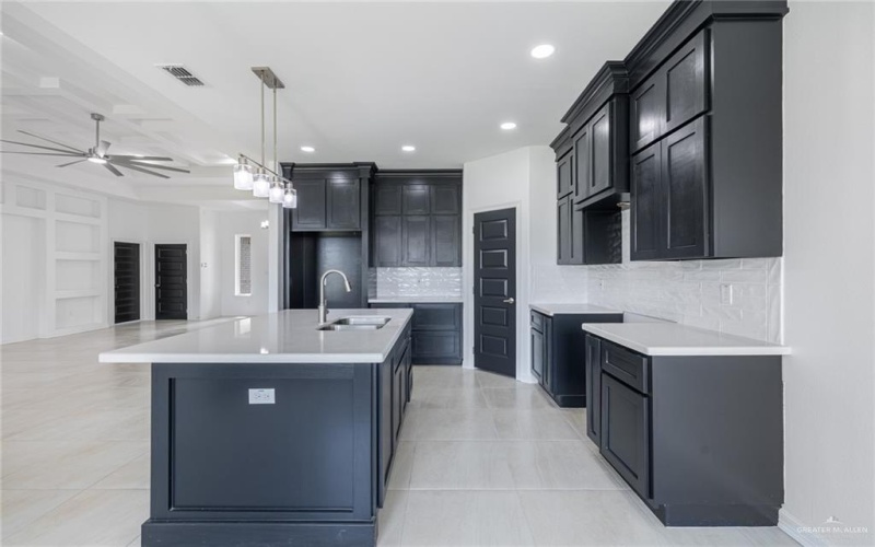 1106 Wesley Street, Pharr, TX 78577, 3 Bedrooms Bedrooms, ,2 BathroomsBathrooms,Residential,For Sale,1106 Wesley Street,0,456177