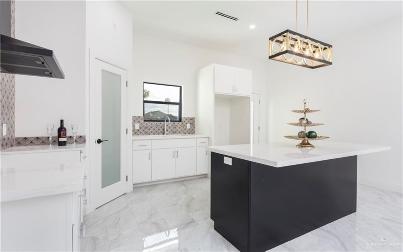 2109 Mauve Drive, Mission, TX 78572, 3 Bedrooms Bedrooms, ,2 BathroomsBathrooms,Residential,For Sale,2109 Mauve Drive,0,478885