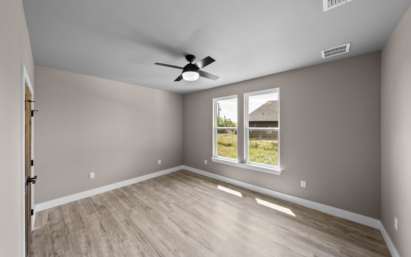 502 Sumack Dr W, Kerrville, TX 78028, 4 Habitaciones Habitaciones , ,2 BañosBaños,Residential,En Venta,502 Sumack Dr W,0,120085