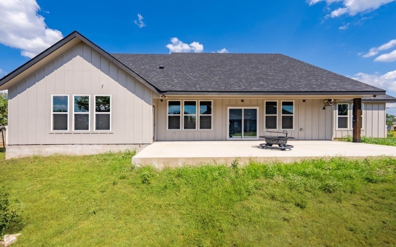 502 Sumack Dr W, Kerrville, TX 78028, 4 Habitaciones Habitaciones , ,2 BañosBaños,Residential,En Venta,502 Sumack Dr W,0,120085