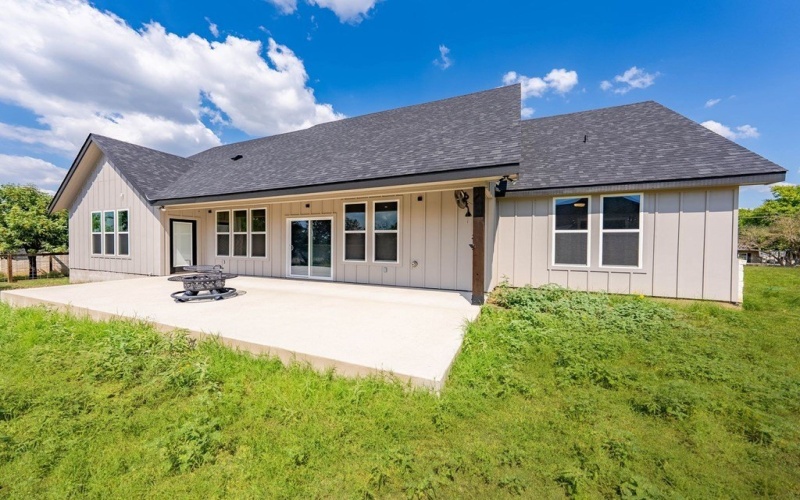 502 Sumack Dr W, Kerrville, TX 78028, 4 Habitaciones Habitaciones , ,2 BañosBaños,Residential,En Venta,502 Sumack Dr W,0,120085