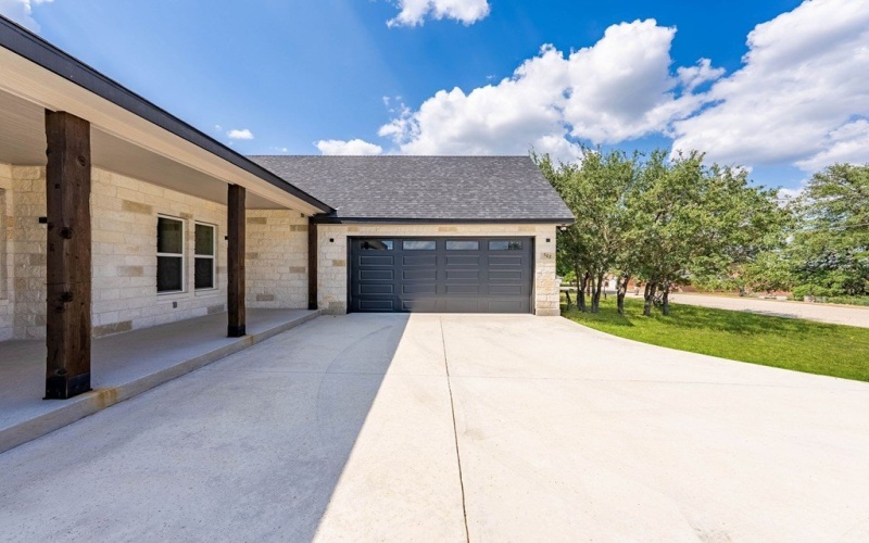 502 Sumack Dr W, Kerrville, TX 78028, 4 Habitaciones Habitaciones , ,2 BañosBaños,Residential,En Venta,502 Sumack Dr W,0,120085