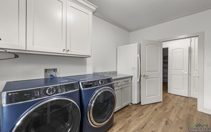 14157 County Road 173 N, Kilgore, TX 75662, 5 Bedrooms Bedrooms, ,3 BathroomsBathrooms,Residential,For Sale,14157 County Road 173 N,0,20255702