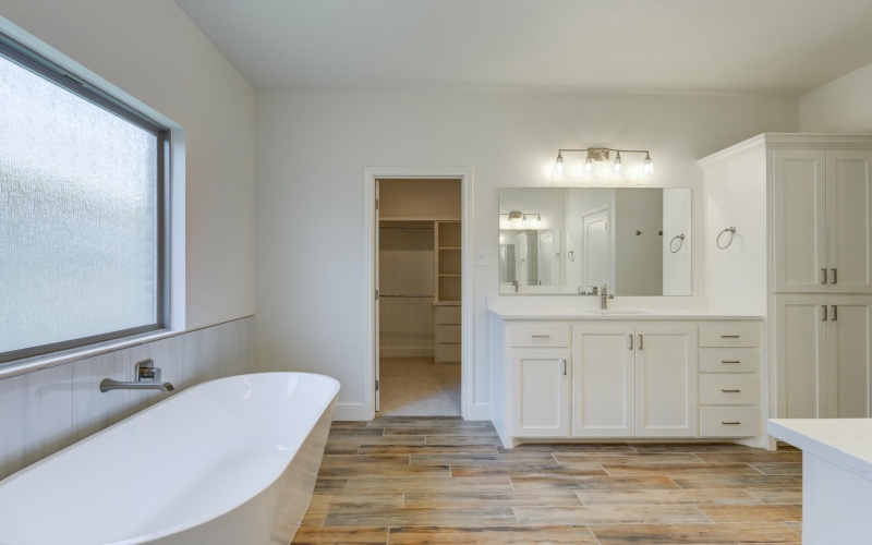 7505 57th Street, Lubbock, TX 79407, 4 Habitaciones Habitaciones , ,3 BañosBaños,Residential,En Venta,7505 57th Street,0,202559291