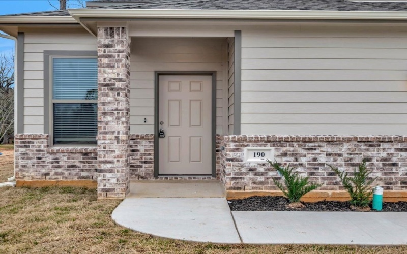 190 Byrd Drive, Lufkin, TX 75901, 4 Bedrooms Bedrooms, ,2 BathroomsBathrooms,Residential,For Sale,190 Byrd Drive,0,22501489