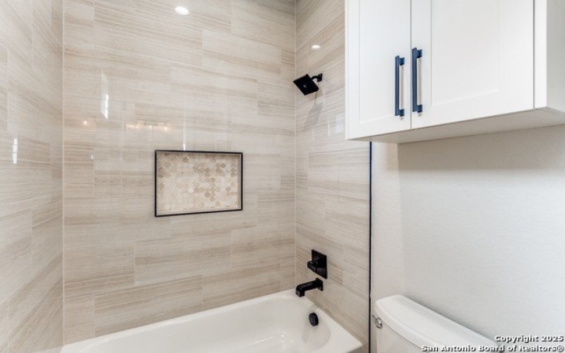 113 Pioneer Trail, Adkins, TX 78101, 5 Bedrooms Bedrooms, ,3 BathroomsBathrooms,Residential,For Sale,113 Pioneer Trail,0,1878480