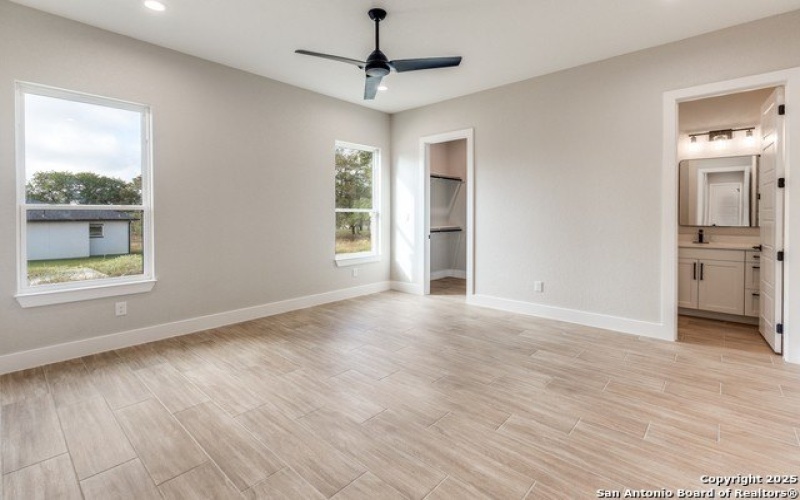 113 Pioneer Trail, Adkins, TX 78101, 5 Bedrooms Bedrooms, ,3 BathroomsBathrooms,Residential,For Sale,113 Pioneer Trail,0,1878480