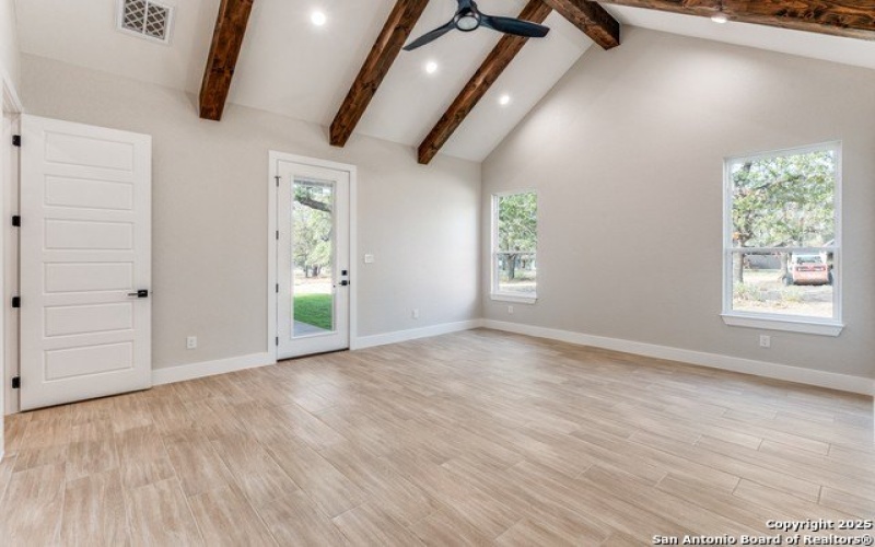 113 Pioneer Trail, Adkins, TX 78101, 5 Bedrooms Bedrooms, ,3 BathroomsBathrooms,Residential,For Sale,113 Pioneer Trail,0,1878480