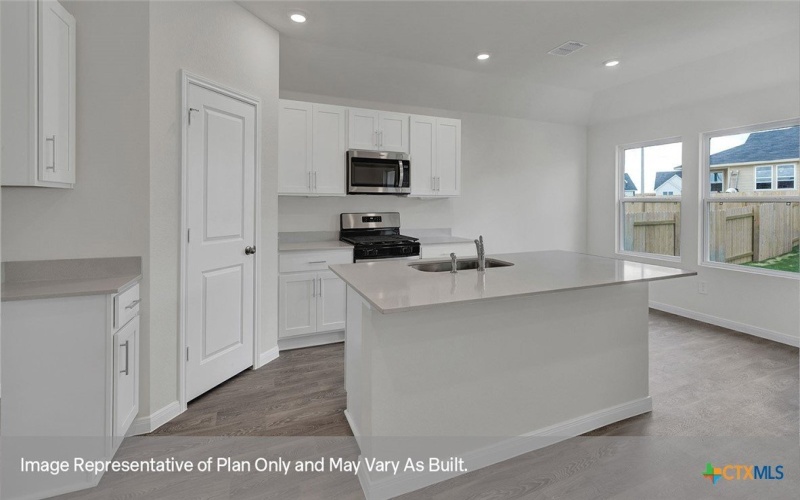 108 FLORA VISTA Street, San Marcos, TX 78666, 3 Habitaciones Habitaciones , ,2 BañosBaños,Residential,En Venta,108 FLORA VISTA Street,0,590186