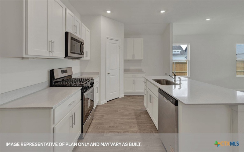 220 LAS LOMAS Drive, San Marcos, TX 78666, 4 Habitaciones Habitaciones , ,2 BañosBaños,Residential,En Venta,220 LAS LOMAS Drive,0,590207