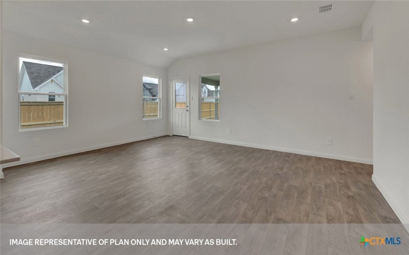 220 LAS LOMAS Drive, San Marcos, TX 78666, 4 Habitaciones Habitaciones , ,2 BañosBaños,Residential,En Venta,220 LAS LOMAS Drive,0,590207