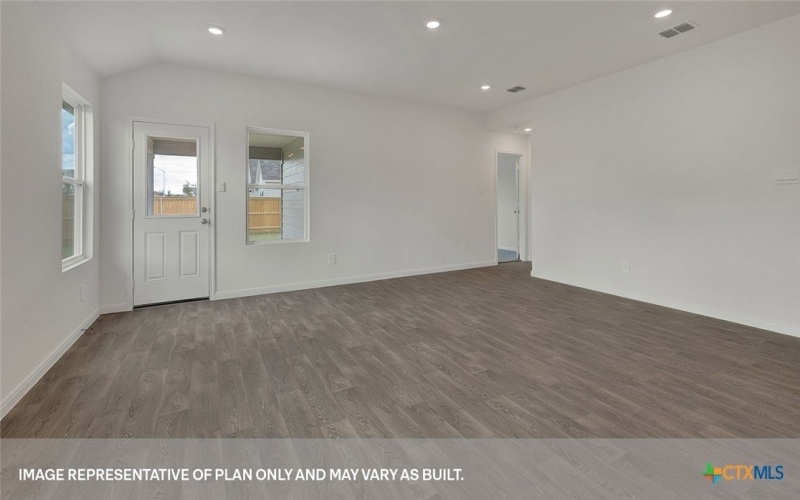 220 LAS LOMAS Drive, San Marcos, TX 78666, 4 Habitaciones Habitaciones , ,2 BañosBaños,Residential,En Venta,220 LAS LOMAS Drive,0,590207