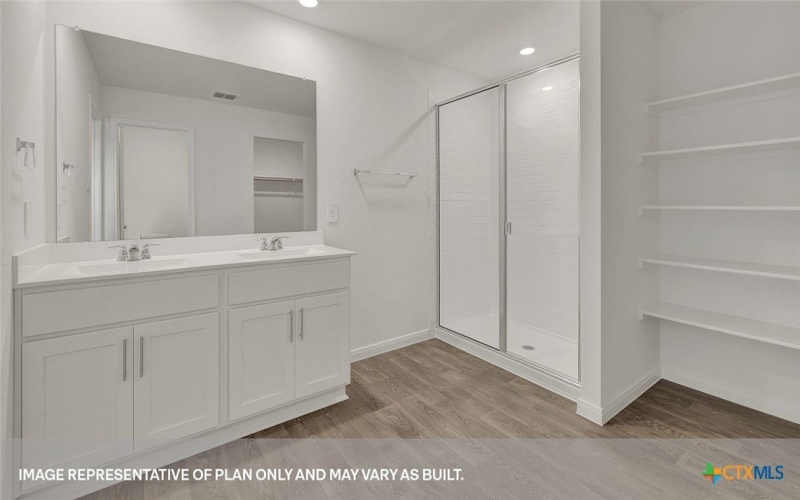 220 LAS LOMAS Drive, San Marcos, TX 78666, 4 Habitaciones Habitaciones , ,2 BañosBaños,Residential,En Venta,220 LAS LOMAS Drive,0,590207
