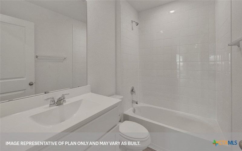 220 LAS LOMAS Drive, San Marcos, TX 78666, 4 Habitaciones Habitaciones , ,2 BañosBaños,Residential,En Venta,220 LAS LOMAS Drive,0,590207