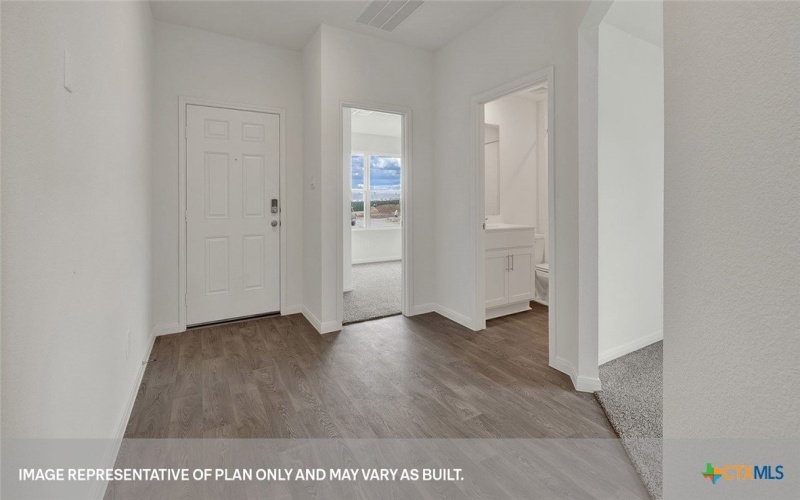220 LAS LOMAS Drive, San Marcos, TX 78666, 4 Habitaciones Habitaciones , ,2 BañosBaños,Residential,En Venta,220 LAS LOMAS Drive,0,590207