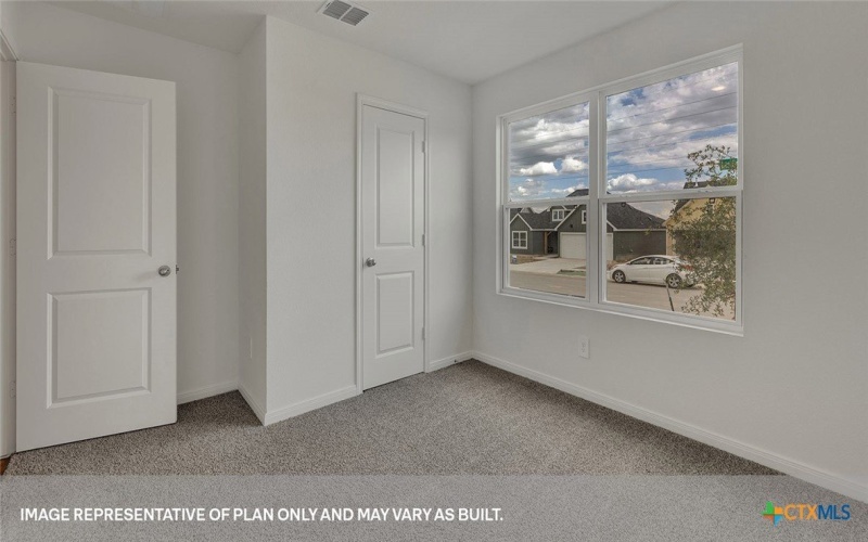 220 LAS LOMAS Drive, San Marcos, TX 78666, 4 Habitaciones Habitaciones , ,2 BañosBaños,Residential,En Venta,220 LAS LOMAS Drive,0,590207