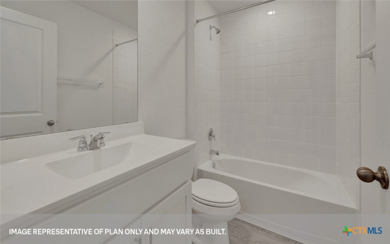 220 LAS LOMAS Drive, San Marcos, TX 78666, 4 Habitaciones Habitaciones , ,2 BañosBaños,Residential,En Venta,220 LAS LOMAS Drive,0,590207