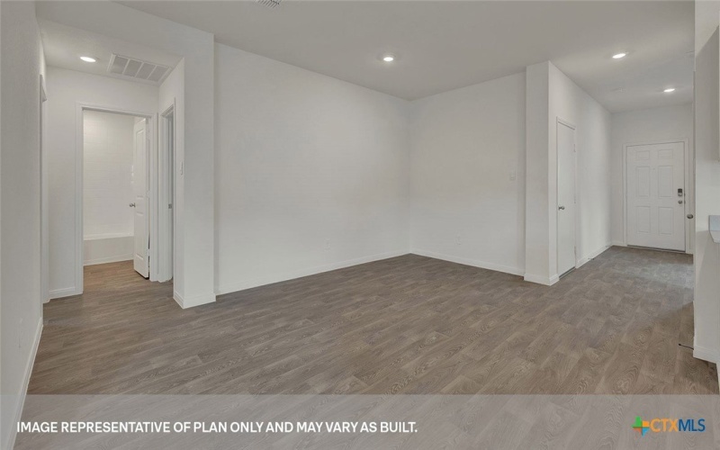 220 LAS LOMAS Drive, San Marcos, TX 78666, 4 Habitaciones Habitaciones , ,2 BañosBaños,Residential,En Venta,220 LAS LOMAS Drive,0,590207