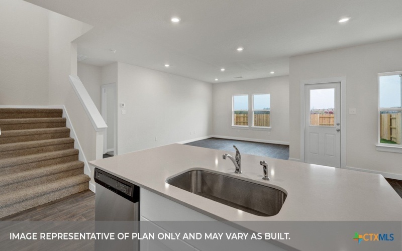 140 LAS LOMAS Drive, San Marcos, TX 78666, 4 Bedrooms Bedrooms, ,3 BathroomsBathrooms,Residential,For Sale,140 LAS LOMAS Drive,0,590215