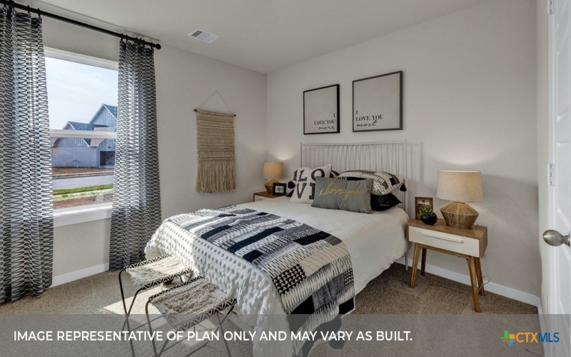 207 LAS LOMAS Drive, San Marcos, TX 78666, 4 Habitaciones Habitaciones , ,2 BañosBaños,Residential,En Venta,207 LAS LOMAS Drive,0,590236