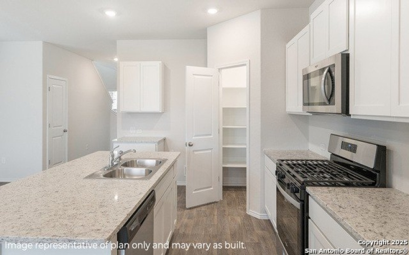 14034 San Saba Falls, San Antonio, TX 78253, 5 Habitaciones Habitaciones , ,3 BañosBaños,Residential,En Venta,14034 San Saba Falls,0,1893854