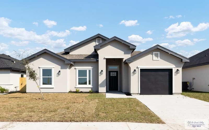 428 N LEON AVE, ELSA, TX 78543, 3 Bedrooms Bedrooms, ,2 BathroomsBathrooms,Residential,For Sale,428 N LEON AVE,0,29767762
