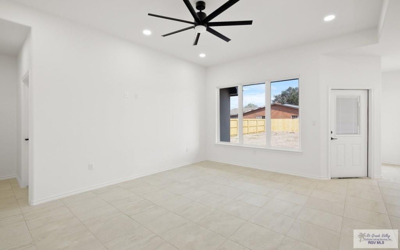 428 N LEON AVE, ELSA, TX 78543, 3 Bedrooms Bedrooms, ,2 BathroomsBathrooms,Residential,For Sale,428 N LEON AVE,0,29767762