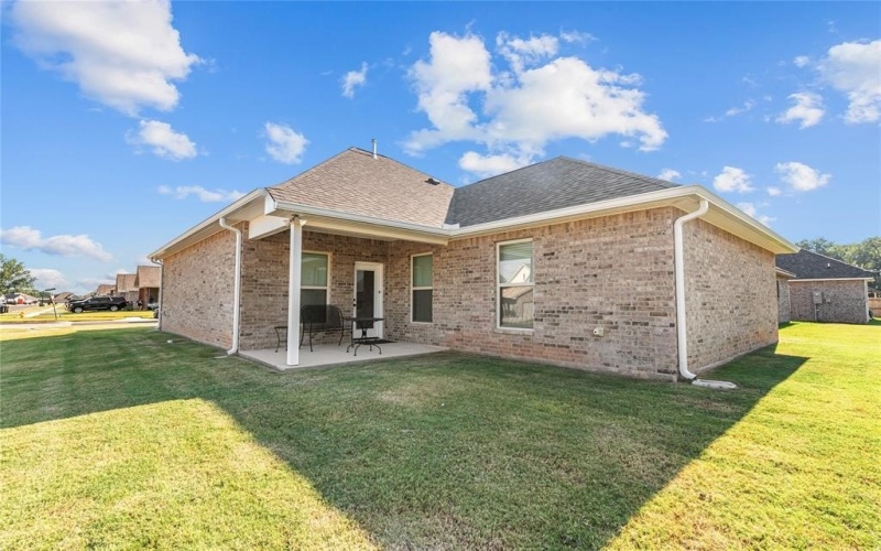 350 Hendry Drive, Bossier City, LA 71111, 3 Bedrooms Bedrooms, ,2 BathroomsBathrooms,Residential,For Sale,350 Hendry Drive,0,21021926