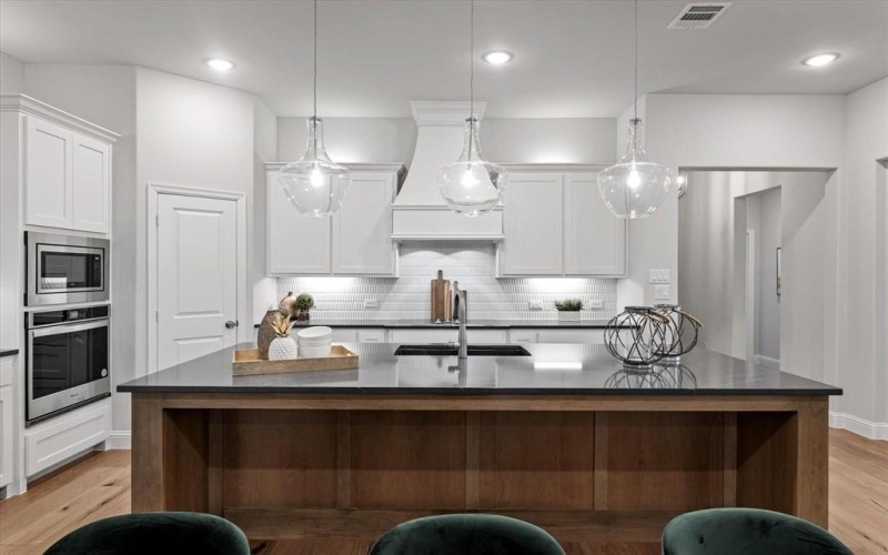 1009 Chandler Road, Denton, TX 76207, 4 Bedrooms Bedrooms, ,2 BathroomsBathrooms,Residential,For Sale,1009 Chandler Road,0,21027725