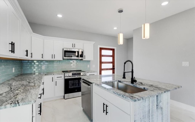 34 Meadow View Drive, Gordonville, TX 76245, 2 Bedrooms Bedrooms, ,1 BathroomBathrooms,Residential,For Sale,34 Meadow View Drive,0,21030298