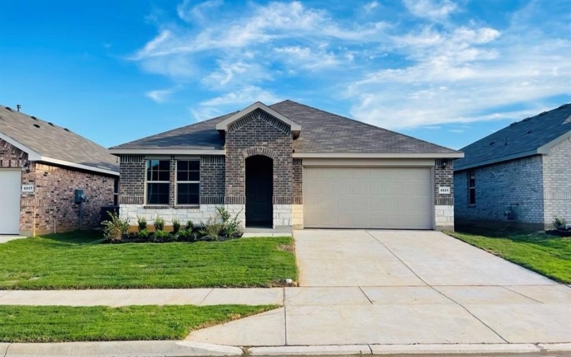 4221 SUBTLE CREEK Lane, Fort Worth, TX 76036, 4 Bedrooms Bedrooms, ,2 BathroomsBathrooms,Residential,For Sale,4221 SUBTLE CREEK Lane,0,21033402