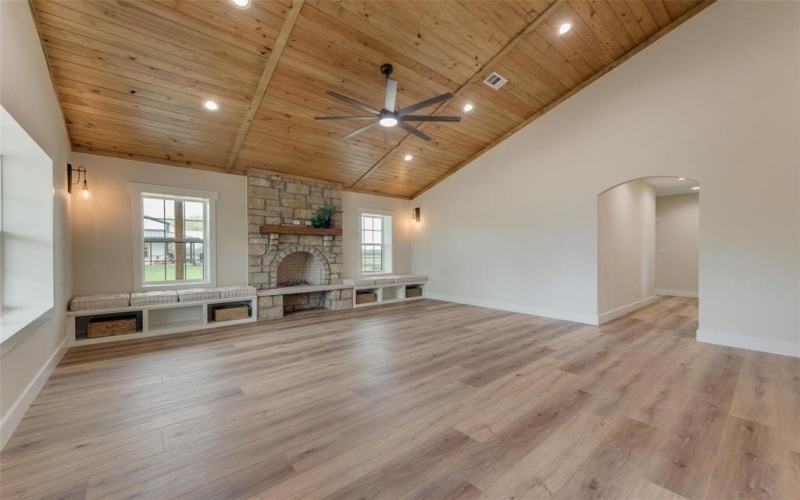 160 Quail Run Court, Decatur, TX 76234, 4 Bedrooms Bedrooms, ,3 BathroomsBathrooms,Residential,For Sale,160 Quail Run Court,0,21034654