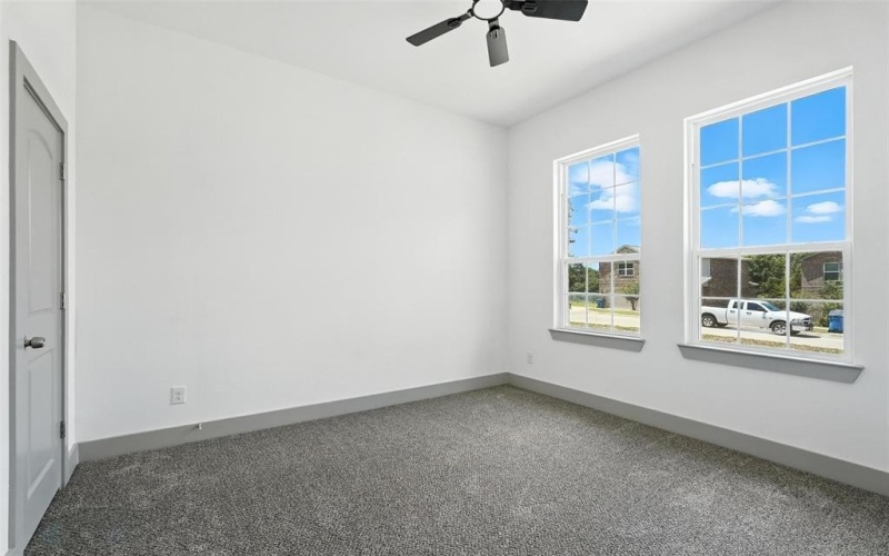 716 Oak Creek Drive, Hutchins, TX 75141, 5 Bedrooms Bedrooms, ,2 BathroomsBathrooms,Residential,For Sale,716 Oak Creek Drive,0,21036116
