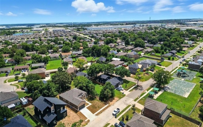716 Oak Creek Drive, Hutchins, TX 75141, 5 Bedrooms Bedrooms, ,2 BathroomsBathrooms,Residential,For Sale,716 Oak Creek Drive,0,21036116