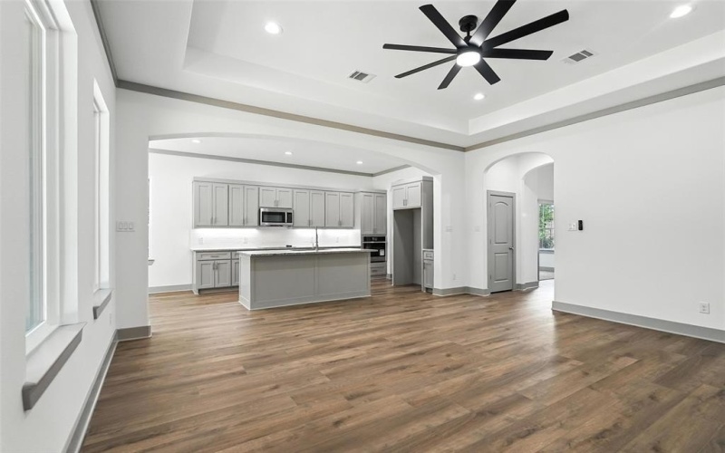 716 Oak Creek Drive, Hutchins, TX 75141, 5 Bedrooms Bedrooms, ,2 BathroomsBathrooms,Residential,For Sale,716 Oak Creek Drive,0,21036116