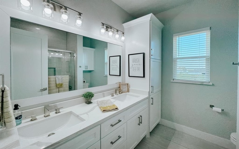 153 Barefoot Bay Boulevard, Corsicana, TX 75109, 4 Habitaciones Habitaciones , ,3 BañosBaños,Residential,En Venta,153 Barefoot Bay Boulevard,0,21036171