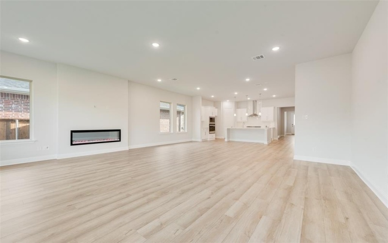 2120 La Jolla Drive, Rowlett, TX 75088, 3 Bedrooms Bedrooms, ,2 BathroomsBathrooms,Residential,For Sale,2120 La Jolla Drive,0,21036229