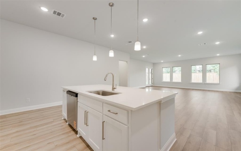 2120 La Jolla Drive, Rowlett, TX 75088, 3 Bedrooms Bedrooms, ,2 BathroomsBathrooms,Residential,For Sale,2120 La Jolla Drive,0,21036229